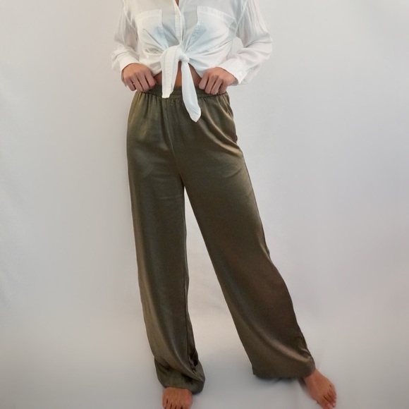 Satin green wide leg pant - Picture 1 of 2